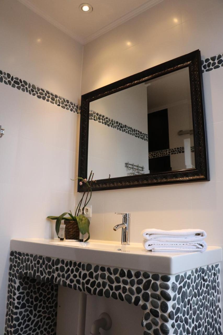 Hostel Lybeer Private Rooms Just For Two! Bruges Luaran gambar